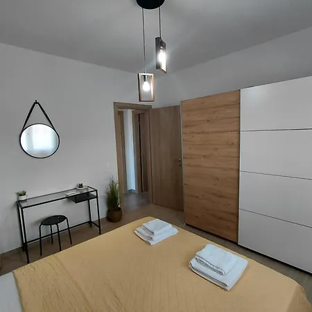 Seaside Luxury *